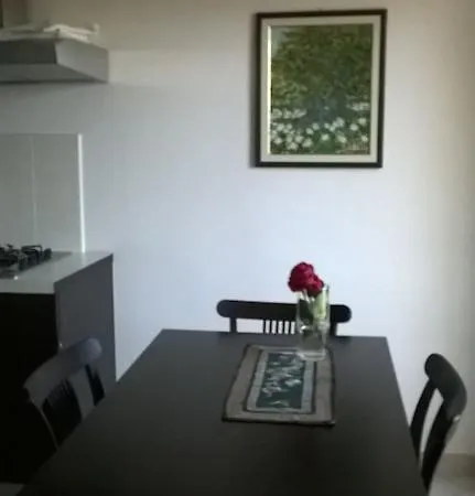 Maja Apartment *